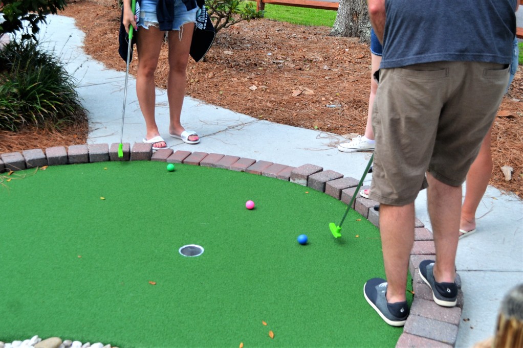 What are Mini-Golf's Positive Effect on Your Mind and Mood?